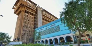 الداخلية تقطع رؤوس الفساد وتطرد 38 ضابطاً والآلاف من الهاربين