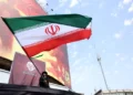 شح المال والسلع والبنزين.. إيران تعترف بتأثير العقوبات الأمريكية عليها