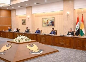 مجلس وزراء الإقليم يوجه طلباً لبغداد بشأن الموازنة: مساواة رواتب البيشمركة بوزارة الدفاع