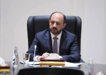 وزير الصناعة يوجه بتشكيل لجنة  للوقوف على أسباب حادث تسرّب غاز الأمونيا بالبصرة