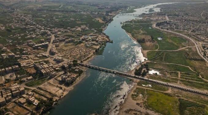 لا عطش بعد اليوم.. العراق ينتعش بخزين مائي كبير وتدفقات جديدة قادمة من سوريا