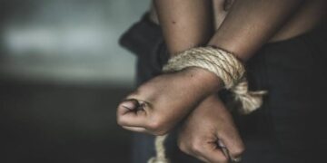 مطاردة بين البصرة وذي قار تنتهي بتحرير مهندس مختطف وإعادة فدية الـ(200) مليون دينار