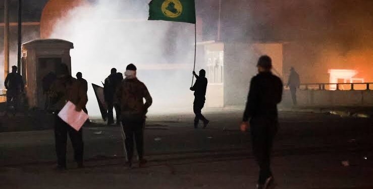 مواقع تُخلى وجاهزية تُرفع.. ماذا يجري داخل فصائل الحشد مع تصاعد الحرب؟
