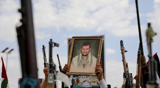 الحوثيون يقصفون السعودية: مستمرون بفرض معادلة الحصار بالحصار والتصعيد بالتصعيد