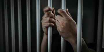 بعد 6 أيام من انتهاء محكوميته.. سارق يعود للسرقة وشرطة الكرخ تتدخل