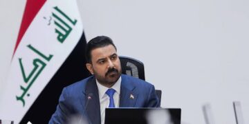 بعد تصريحات تتعلق بحصر السلاح.. الزيدي يوجه بمنع ظهور المستشارين والمسؤولين إعلامياً دون موافقة