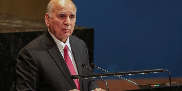 العراق يطرح خطة جديدة لحصر السلاح ويؤكد: نصدر النفط عبر هرمز بالتعاون مع أميركا