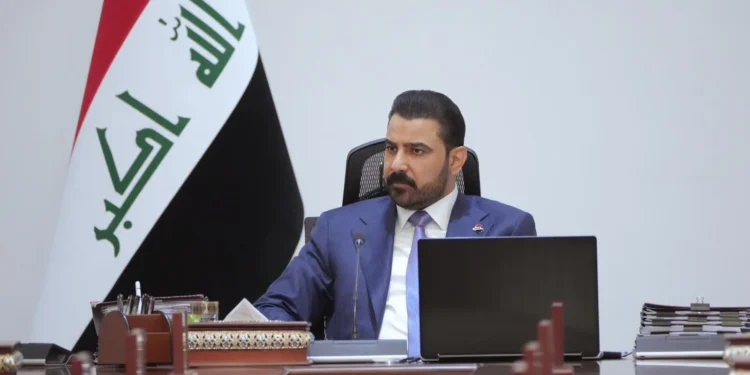 الحكومة العراقية: مستمرون بعمليات الملاحقة لاعتقال المتورطين بالهجمات على السعودية