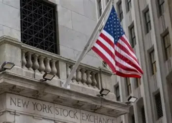 واشنطن تفرض عقوبات جديدة على شبكة متهمة بتزويد إيران بمكونات وأسلحة عسكرية
