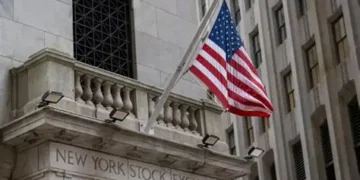 واشنطن تفرض عقوبات جديدة على شبكة متهمة بتزويد إيران بمكونات وأسلحة عسكرية