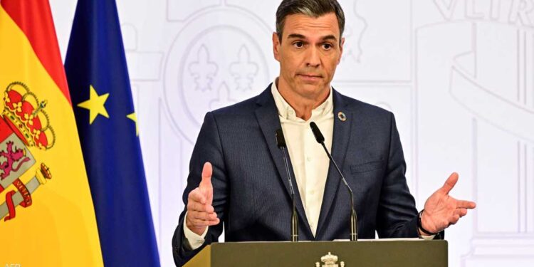سانشيز يختصر الطريق.. إسبانيا إلى انتخابات مبكرة في نوفمبر