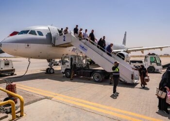 النجف تستعيد خطها الجوي مع إيران.. وطهران تثمن التحرك العراقي