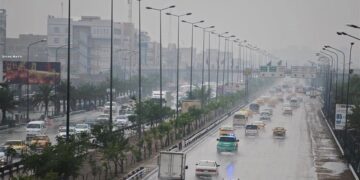 طقس الأيام المقبلة.. أمطار متفرقة وانخفاض بدرجات الحرارة تدريجياً