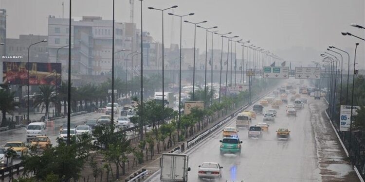 طقس الأيام المقبلة.. أمطار متفرقة وانخفاض بدرجات الحرارة تدريجياً