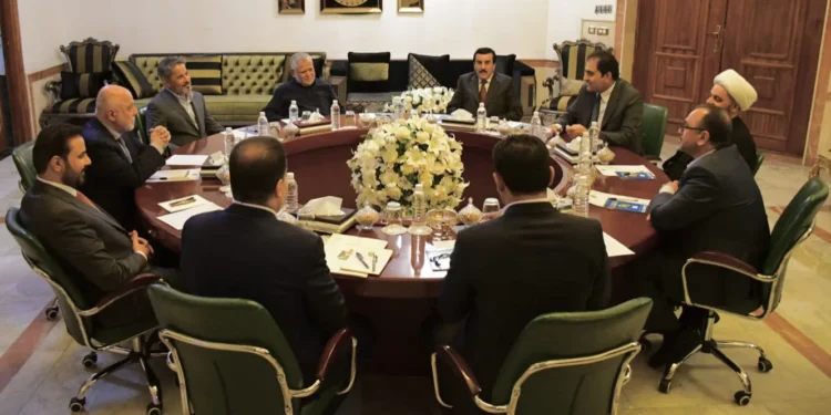 الإطار يجمع السلاح والكابينة وموازنة 2027 على طاولة واحدة