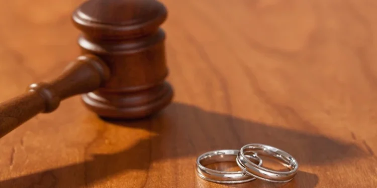 أكثر من 42 ألف عقد زواج وطلاق في العراق خلال أيلول