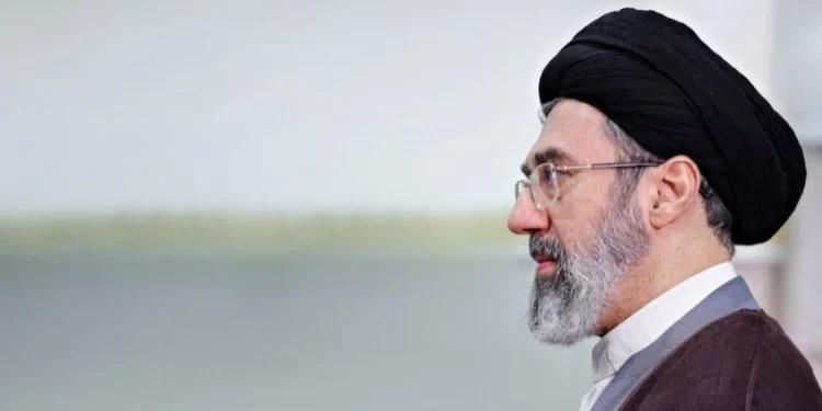 خامنئي يوجه القوات الإيرانية بالرد الفوري على أي تهديد دون قيود جغرافية