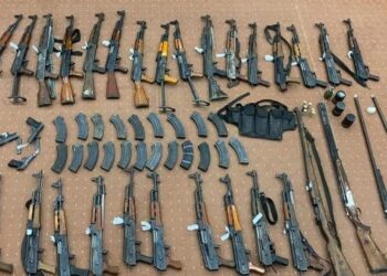 العراقيون يقبلون على تسجيل السلاح.. أكثر من 10200 طلب خلال أسبوع
