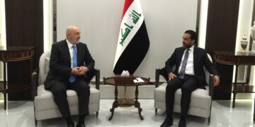 بعد رفع سعر الصرف.. رئيس الجمهورية والحلبوسي يؤكدان ضرورة اتخاذ إجراءات لحماية القدرة الشرائية للمواطنين