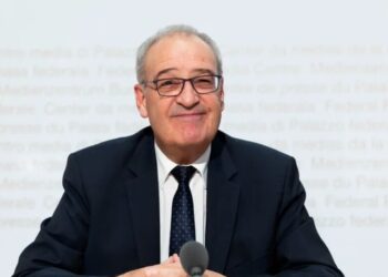 بسبب فقدانه الشغف.. استقالة رئيس سويسرا