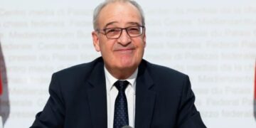 بسبب فقدانه الشغف.. استقالة رئيس سويسرا