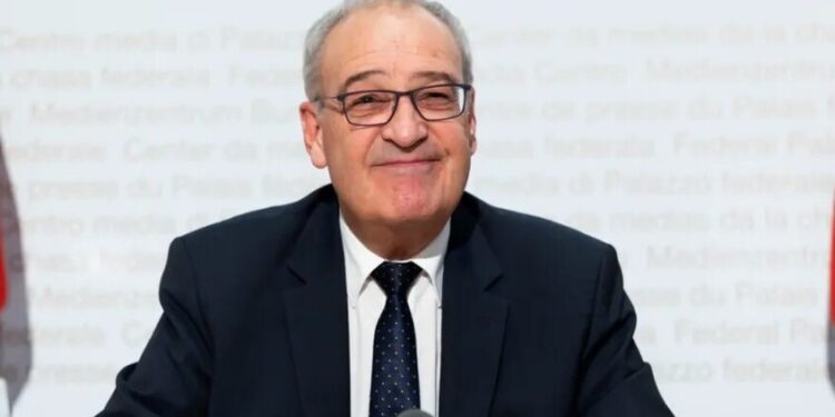 بسبب فقدانه الشغف.. استقالة رئيس سويسرا