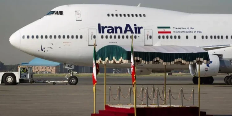 باستثناء ماهان.. العراق يتفق مع أمريكا على تسيير 40 رحلة جوية لشركات إيرانية من وإلى النجف