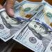 الدولار يواصل الارتفاع في بغداد.. البيع يسجل 166 ألف دينار لكل 100 دولار