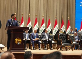 كواليس اتفاق أميركي مع الزيدي.. السماح بمشاركة أعضاء مرتبطين بالفصائل بالحكومة مقابل حصر السلاح