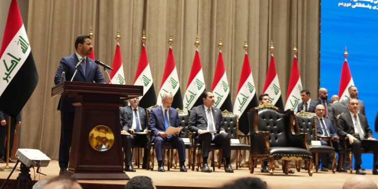 كواليس اتفاق أميركي مع الزيدي.. السماح بمشاركة أعضاء مرتبطين بالفصائل بالحكومة مقابل حصر السلاح