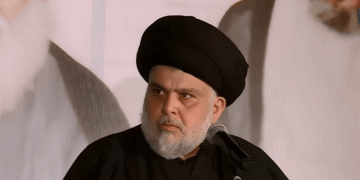 الصدر يهاجم التوجهات الدولية بـ”منع الحجاب”: يحاولون قمع الأسس الإسلامية