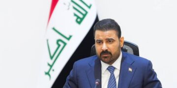 الزيدي: العراق كان مهدداً بالحصار ومغادرة السفارات ونجحنا في تجاوز الخطر