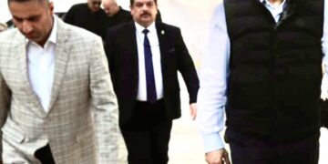 من الاتهام إلى القضاء.. أحكام واعتذارات تعيد فتح ملف الحملات ضد الكاظمي