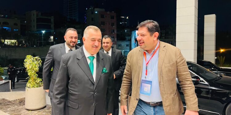 الدبلوماسية والإعلام على طاولة واحدة.. البرزنجي يبحث مع وفد عراقي في عمّان تحديات العمل الصحفي
