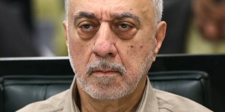 البرلمان الإيراني يمنح الثقة لوزير دفاع جديد بعد أشهر من الإدارة بالوكالة