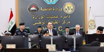 من مركز القيادة الوطني.. وزير الداخلية يوجّه برفع الجاهزية وتسريع الاستجابة الأمنية