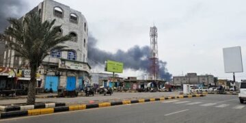 التحالف: 100 طائرة مقاتلة شاركت في “فجر اليمن” وتدمير 324 هدفاً عالي القيمة