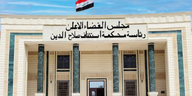 تهريب 28 أجنبياً داخل شاحنة ينتهي بالسجن سبع سنوات في صلاح الدين