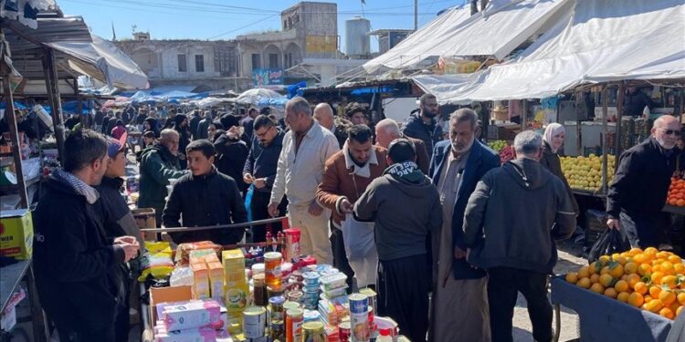 السجن ينتظرهم.. التجارة تتوعد المتلاعبين بالأسعار بعد رفع الدولار
