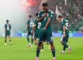 بعد غياب 23 عامًا.. المنتخب السعودي يهزم الإمارات ويُتوج بطلًا لخليجي 27