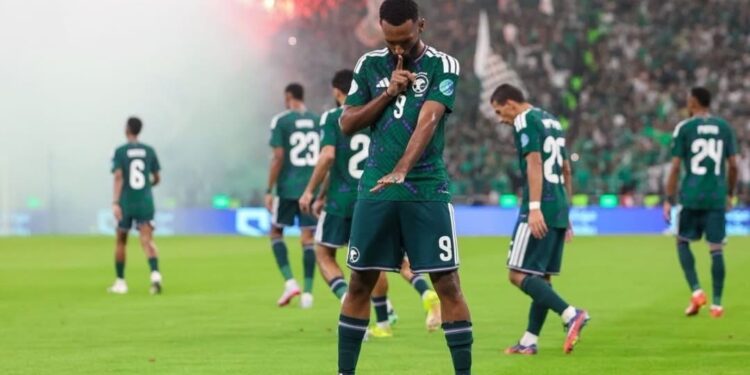 بعد غياب 23 عامًا.. المنتخب السعودي يهزم الإمارات ويُتوج بطلًا لخليجي 27