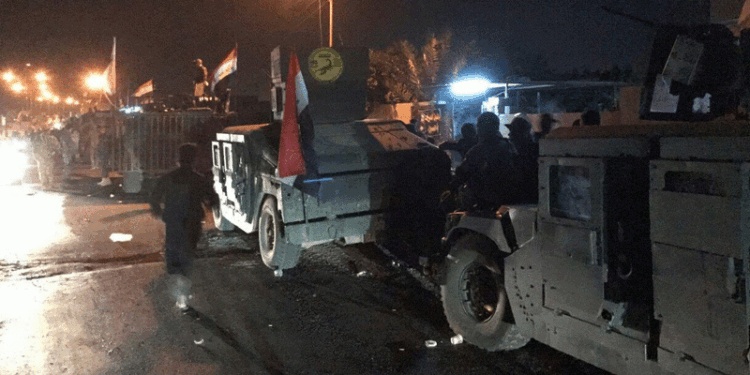 أسفر عن مقتله وإصابة ضابط ومنتسبين.. تاجر مخدرات يفجر قنبلة يدوية بعد محاصرته في البصرة
