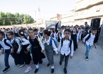 بدء العام الدراسي في العراق.. أكثر من 12 مليون طالب في 30 ألف مدرسة ببغداد والمحافظات