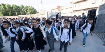 بدء العام الدراسي في العراق.. أكثر من 12 مليون طالب في 30 ألف مدرسة ببغداد والمحافظات