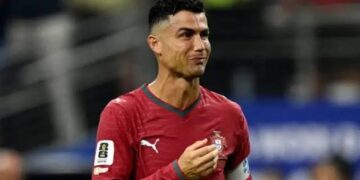 إيقاف رونالدو 30 يوماً وتغريمه 255 يورو بسبب مغادرة معسكر البرتغال