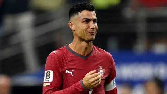 إيقاف رونالدو 30 يوماً وتغريمه 255 يورو بسبب مغادرة معسكر البرتغال