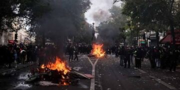 فرنسا تحظر التظاهرات في ليون.. مخاوف من عودة العنف مع احتجاجات السبت