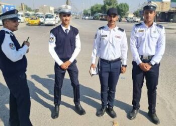 زحام بغداد يعود مع المدارس.. المرور تعزز انتشارها وتتحرك خلال ذروة الصباح