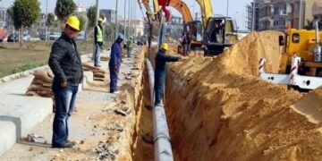 بغداد تبحث عن بديل للاستيراد.. البطاريات المستهلكة وأغطية المجاري تدخل خطط الإنتاج المحلي