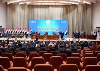 «نحن هيئة رئاسة».. أول اختبار للزيدي داخل حكومته يفتح باب تقاسم السلطة